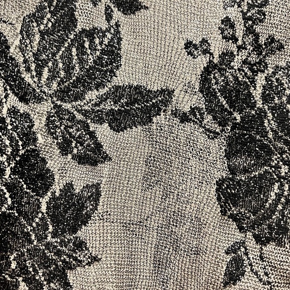 ETINCELLE COUTURE PARIS Sheer Mock Neck Floral Blouse - Picture 6 of 7